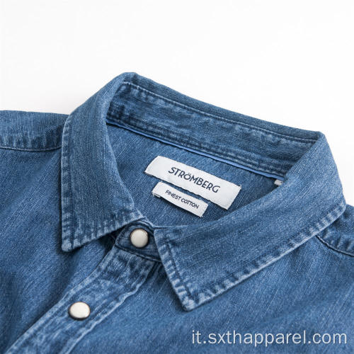 Camicia di jeans comoda blu a maniche lunghe da uomo di moda